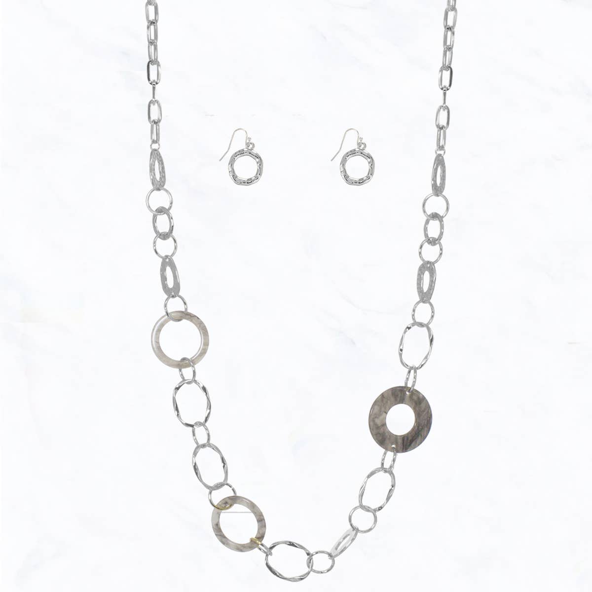 Cut-Out Circle Resin, Metal Link Chain Toggle Long Necklace